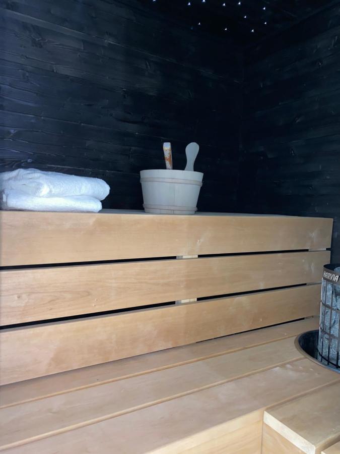 شقة Luxury - Sauna With Star Lights - Wifi&Parking روفانييمي المظهر الخارجي الصورة